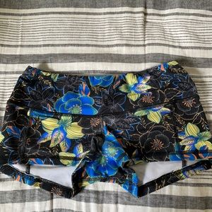 Fleo low rise contour